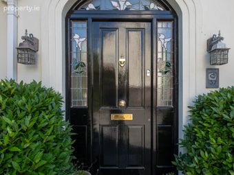 37 Lindville, Blackrock Road, Ballintemple, Co. Cork - Image 2