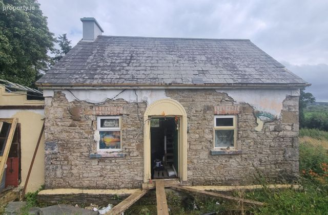Caherlevoy, Mountcollins, Mountcollins, Co. Limerick - Click to view photos