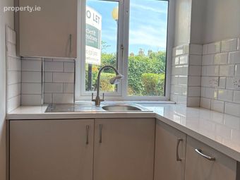 4 Lansdowne Village, Dublin 4, Sandymount, Dublin 4 - Image 5