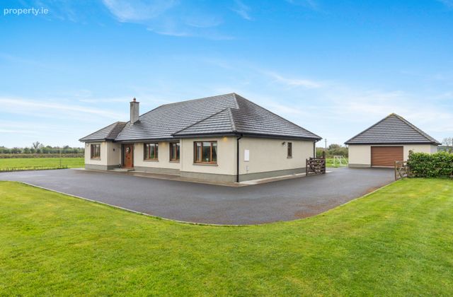 Churchtown, Dunderry, Bohermeen, Co. Meath - Click to view photos