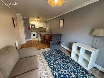 Apartment 100, Trinity Square, Dublin 2 - Image 3