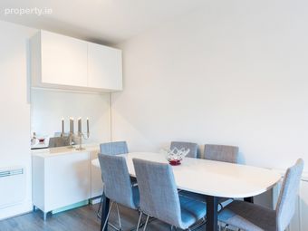 Apt 419 Longboat Quay South , Dublin 2, Dublin 2 - Image 5