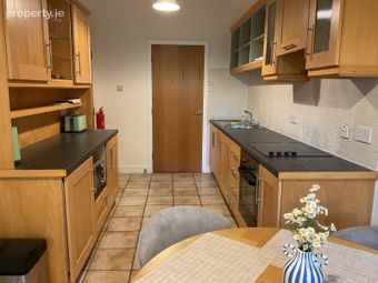 Linden Square, Grove Avenue, Blackrock, Co. Dublin, Stillorgan, Co. Dublin - Image 3
