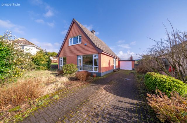 4 Rathbawn Drive, Castlebar, Castlebar, Co. Mayo - Click to view photos