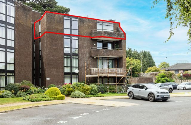 Apartment 16, Milltown Grove, Milltown, Dublin 6 - Click to view photos