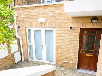 17 The Crescent, Harbour Heights, Passage West, Co. Cork - Image 3