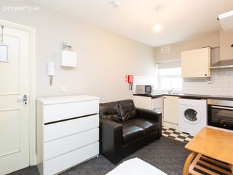 Flat 4, 341 North Circular Road, North Circular Road, Dublin 7 - Image 2