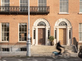 Ella House 39 - 43 Merrion Square, Dublin 2