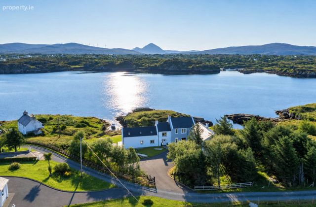 The Pink House, Carrickfinn, Kincasslagh, Co. Donegal, Kincasslagh, Co. Donegal - Click to view photos