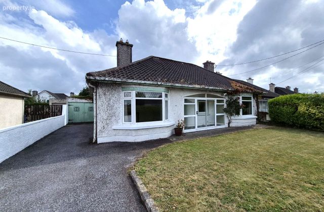 9 Benvoirlich Estate, Bishopstown, Co. Cork - Click to view photos