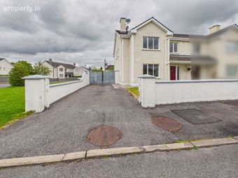 12 Barrys Court, Tarmonbarry, Co. Roscommon, Tarmonbarry, Co. Roscommon - Image 2