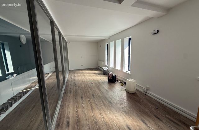 Waterloo Lane - Dublin 4, Ballsbridge, Dublin 4 - Click to view photos