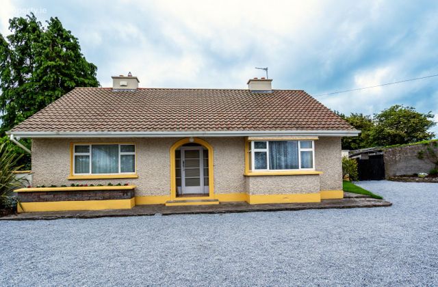 Thomastown Demesne, Rath, Rath, Co. Offaly - Click to view photos