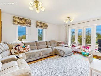 45 Skelligs Court, Waterville, Blanchardstown, Dublin 15 - Image 3