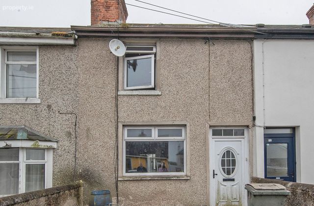 16 Thomas Terrace, Saint Thomas Street, Dungarvan, Co. Waterford - Click to view photos