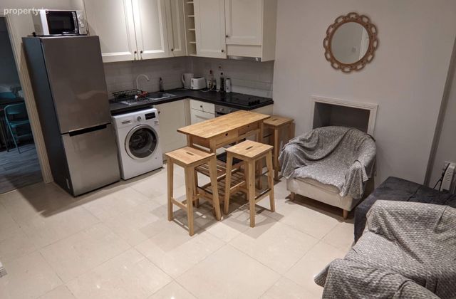 Prospect Hill, Woodquay, Co. Galway - Click to view photos