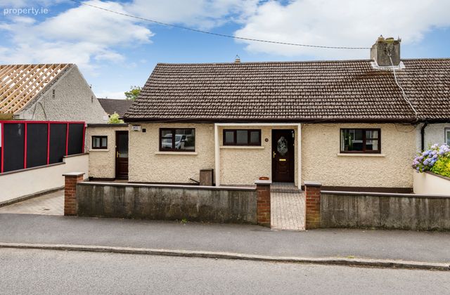 39 St Sylvester Villas, Back Road, Malahide, Malahide, Co. Dublin - Click to view photos