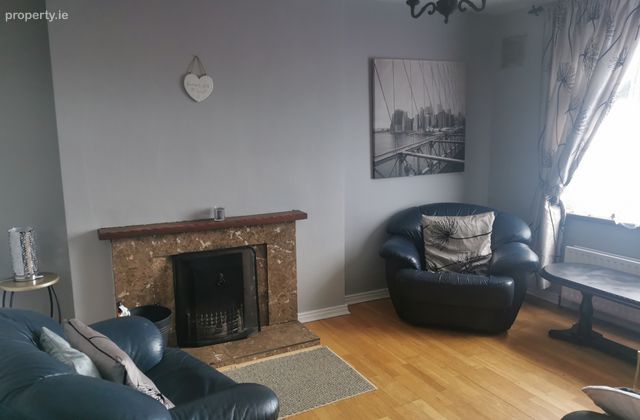69 Oakland Park, Dundalk, Co. Louth - Click to view photos