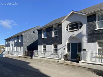 2 Rampart Manor, The Ramparts, Kinsale, Co. Cork - Image 2