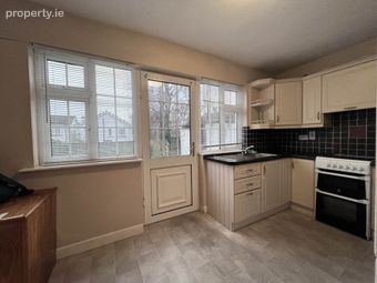 37 Willow Park, Clonmel, Co. Tipperary, Clonmel, Co. Tipperary - Image 4