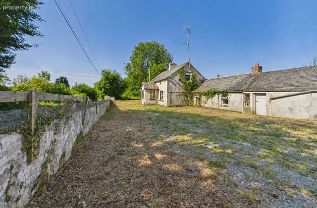 The Avenue, Piltown, Co. Kilkenny - Click to view photos