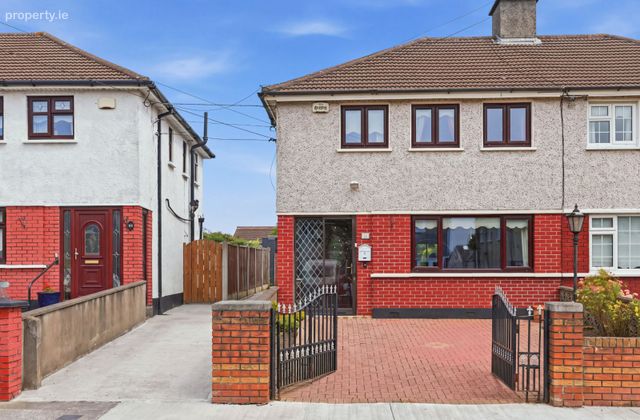 25 Shanard Avenue, Dublin 9, Santry, Dublin 9 - Click to view photos