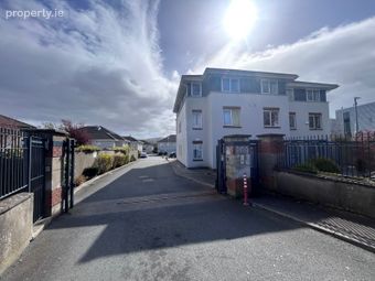 Apartment 28, Moynihan Court, Tallaght, Dublin 24 - Image 2