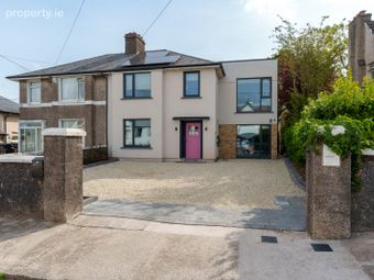 26 The Crescent, Beaumont, Ballintemple, Co. Cork