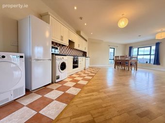 14 Chapel Square, Old Chapel Lane, Castleisland, Co. Kerry, Castleisland, Co. Kerry - Image 4