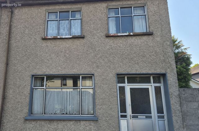Tullinadaly Road, Tuam, Co. Galway - Click to view photos