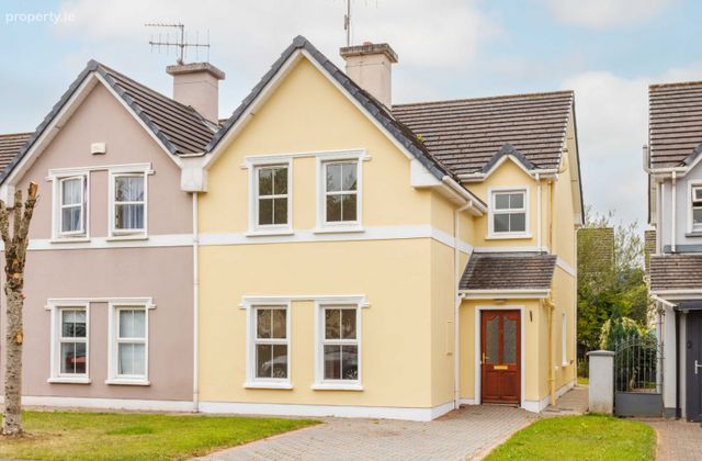 15 Bruach Na Habhann, Ballydribbeen, Killarney, Co. Kerry - Click to view photos