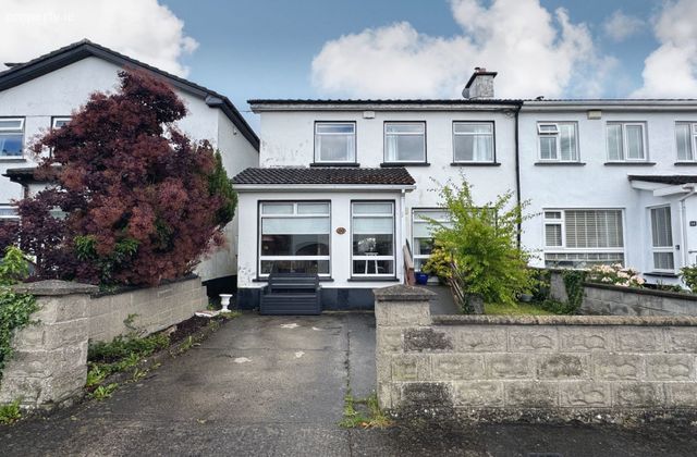 89 Broadmeadows, Swords, Swords, Co. Dublin - Click to view photos