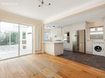 24 Orlagh Downs, Scholarstown Road, Knocklyon, Dublin 16 - Image 4