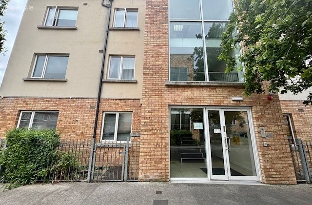 Eaton Terrace, Rathcoole, Co. Dublin, Rathcoole, Co. Dublin - Click to view photos