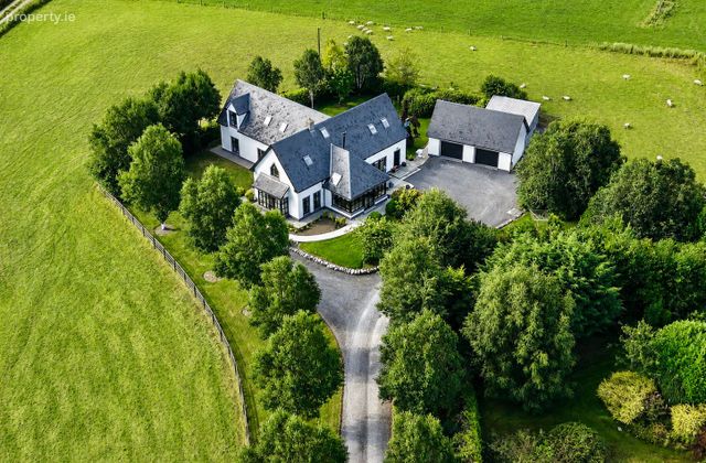 Walderstown, Glasson, Athlone, Co. Westmeath - Click to view photos