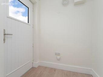 35 Lanesborough Square, Finglas, Dublin 11, Finglas, Dublin 11 - Image 2