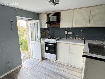 92 Main Street, Carrick-on-suir, Carrickbeg, Co. Tipperary - Image 3