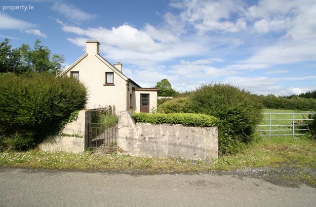 Dromanig, Dromcollogher, Charleville, Co. Cork - Click to view photos