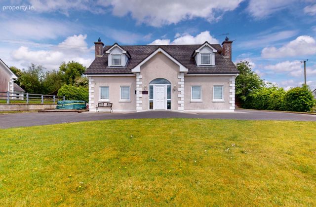 3 Naughan, Belturbet, Co. Cavan - Click to view photos