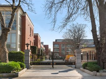 Apartment 58 Shrewsbury Square, Sandymount Avenue, Dublin 4, Dublin 4