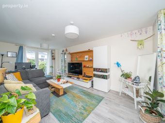 71 Diswellstown Way, Castleknock, Dublin 15 - Image 3