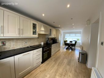 44 Meadow View, Avondale Park, Dundalk, Co. Louth - Image 4