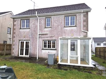 19 Castle Gardens, Drumboe Lower, Stranorlar, Ballybofey, Co. Donegal - Image 2