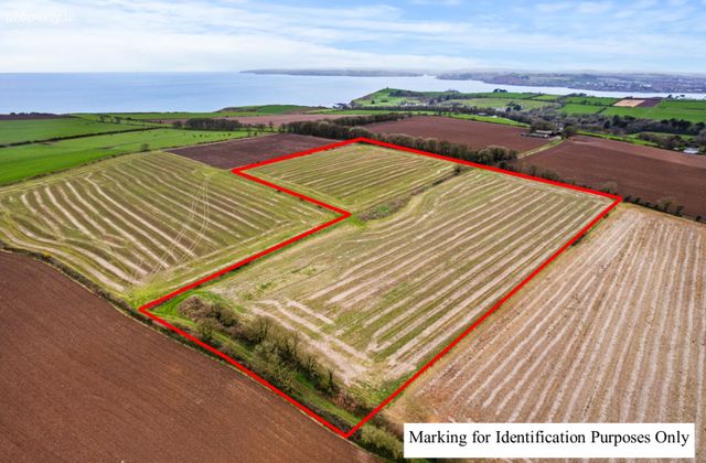 Ballyknock, Whitegate, Midleton, Co. Cork - Click to view photos