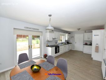28 Lawnsdale, Navenny, Ballybofey, Ballybofey, Co. Donegal - Image 5
