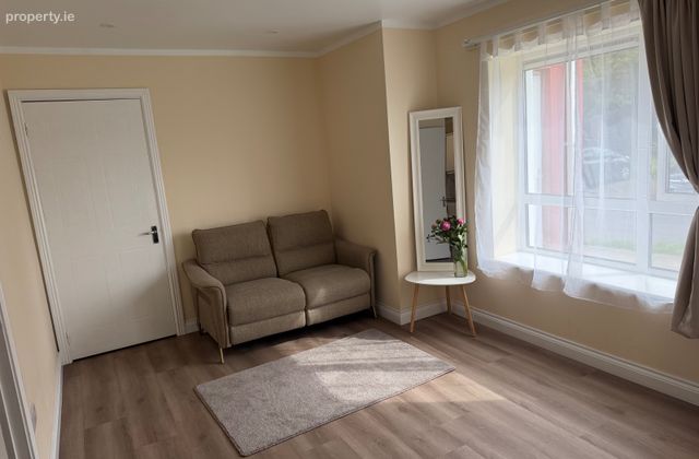 168 Castlecurragh Heath, Mulhuddart, Dublin 15, Mulhuddart, Dublin 15 - Click to view photos