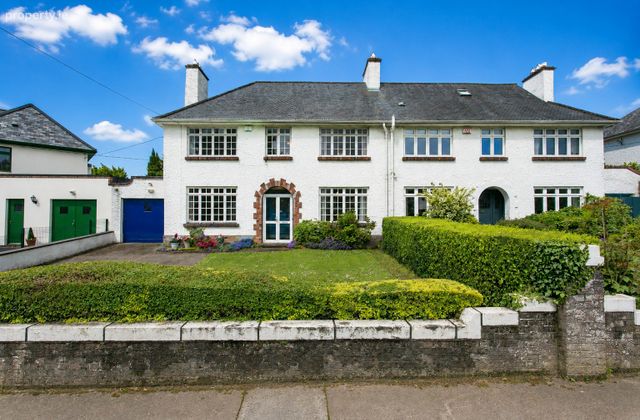 2 Greenfield Road, Mount Merrion, County Dublin, Mount Merrion, Co. Dublin - Click to view photos