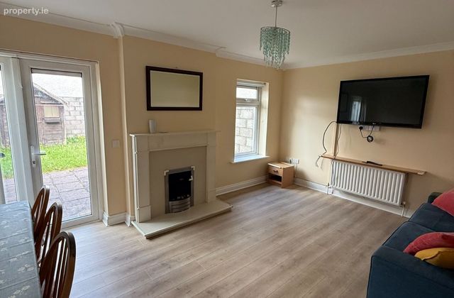 Coopers Grange, Old Quarter, Ballincollig, Co. Cork - Click to view photos