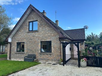 20a Renville Village, Renville, Oranmore, Co. Galway - Image 2