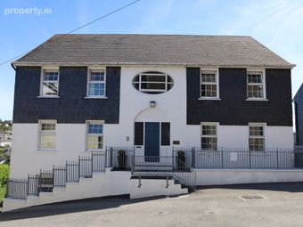 1 Rampart Court, The Ramparts, Kinsale, Co. Cork